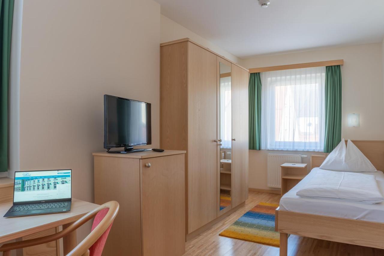 Hotel Kindler 2,0 Self-Check-In Leoben  Bagian luar foto