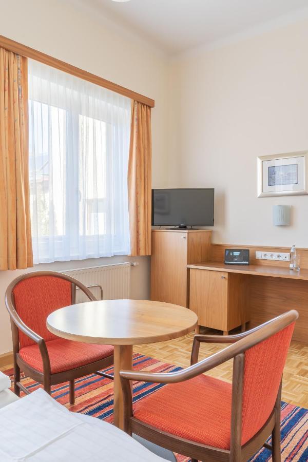 Hotel Kindler 2,0 Self-Check-In Leoben  Bagian luar foto