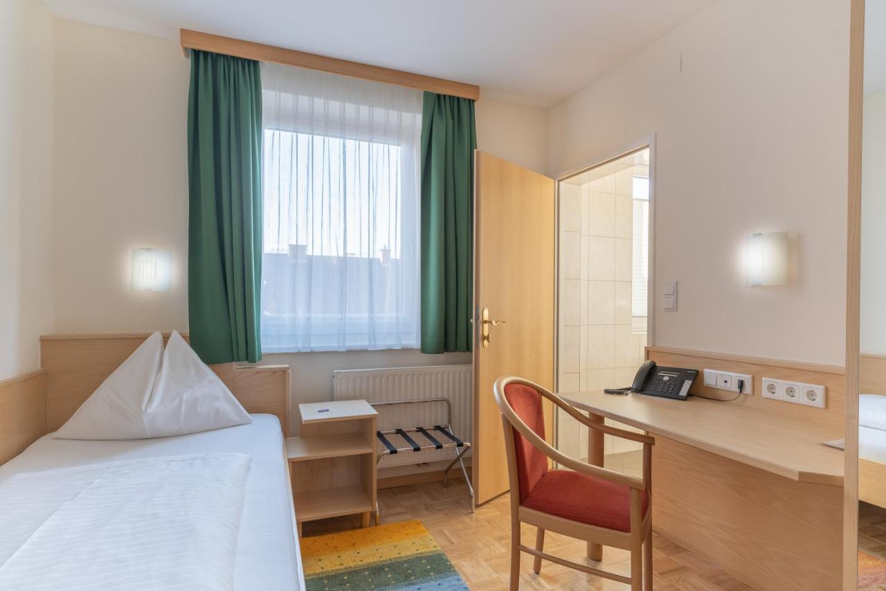 Hotel Kindler 2,0 Self-Check-In Leoben  Bagian luar foto