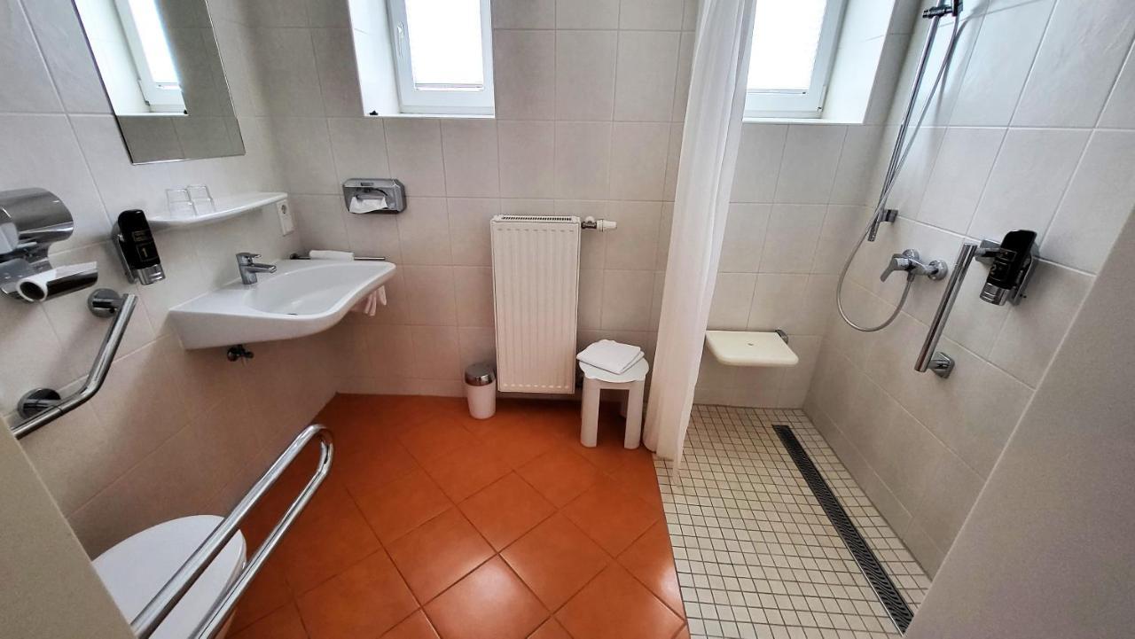 Hotel Kindler 2,0 Self-Check-In Leoben  Bagian luar foto