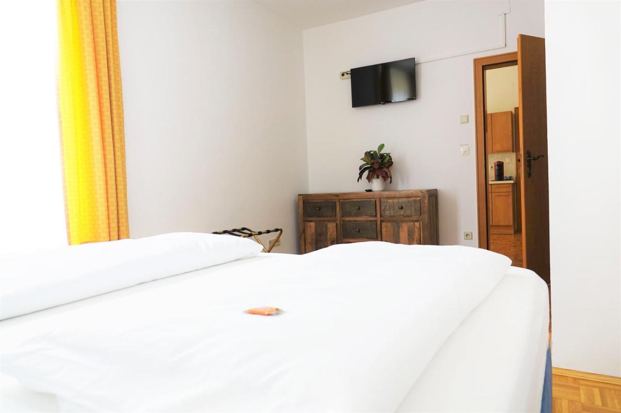 Hotel Kindler 2,0 Self-Check-In Leoben  Bagian luar foto