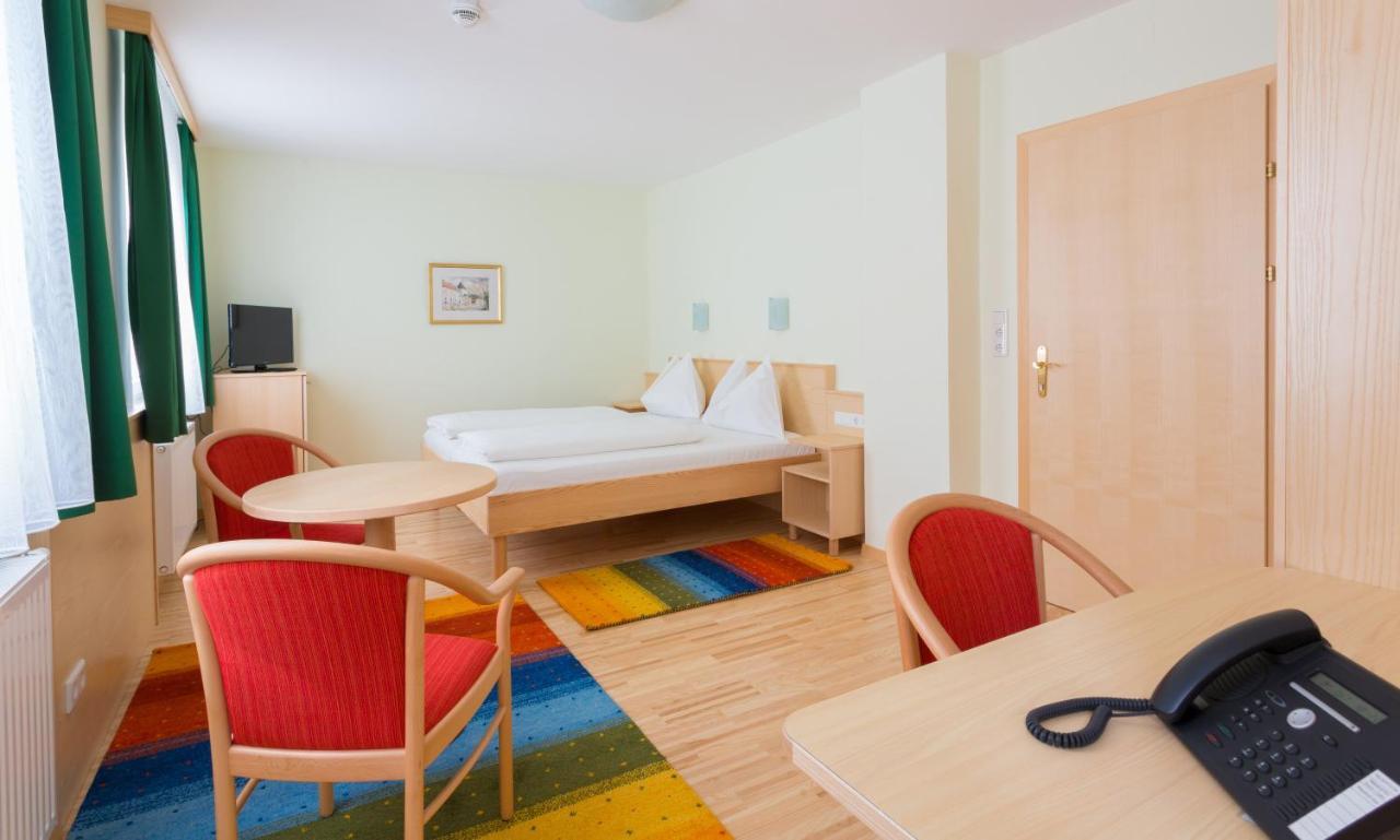 Hotel Kindler 2,0 Self-Check-In Leoben  Bagian luar foto