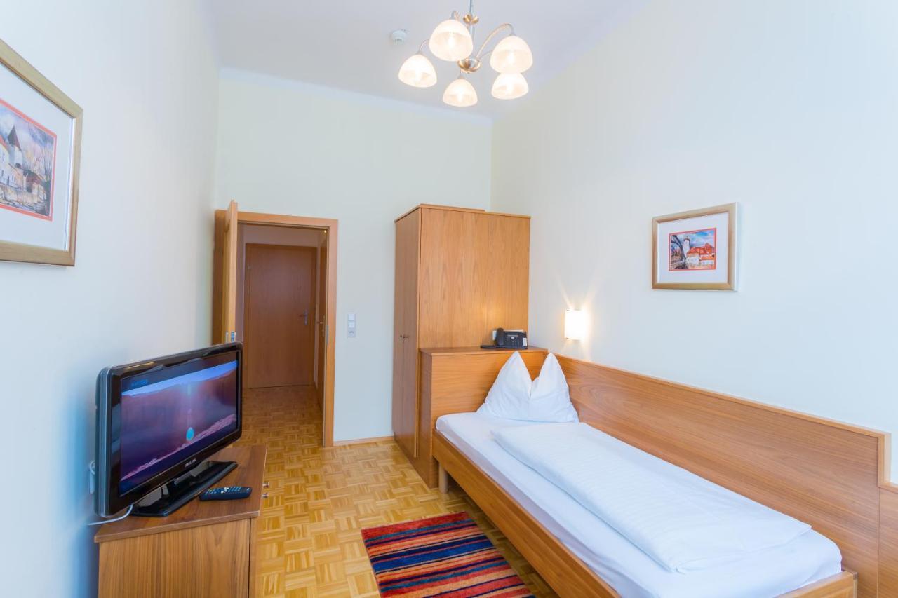 Hotel Kindler 2,0 Self-Check-In Leoben  Bagian luar foto