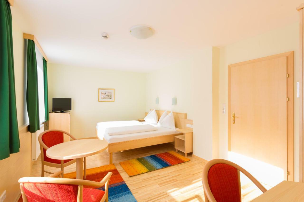 Hotel Kindler 2,0 Self-Check-In Leoben  Bagian luar foto